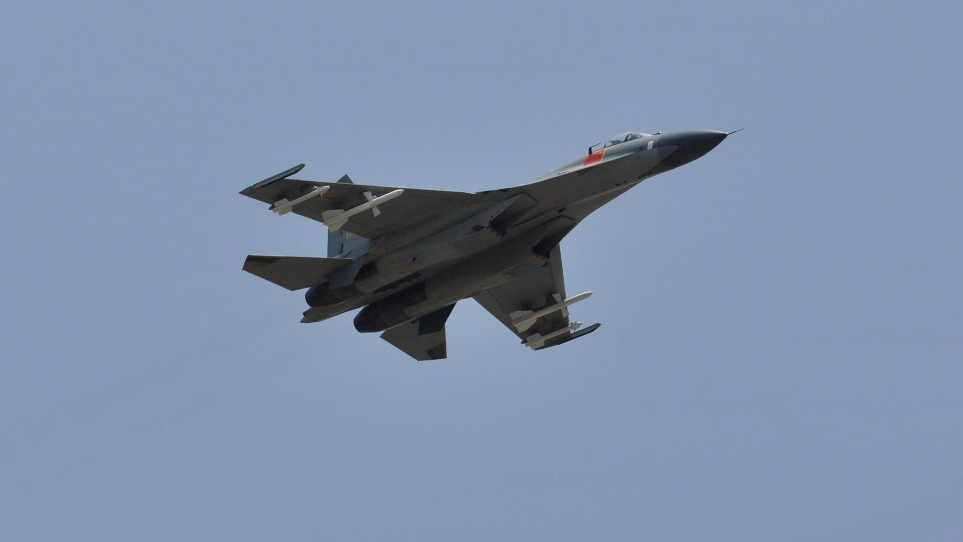 德甲球队底薪球员转正路径与实际表现统计,德甲工资帽制度